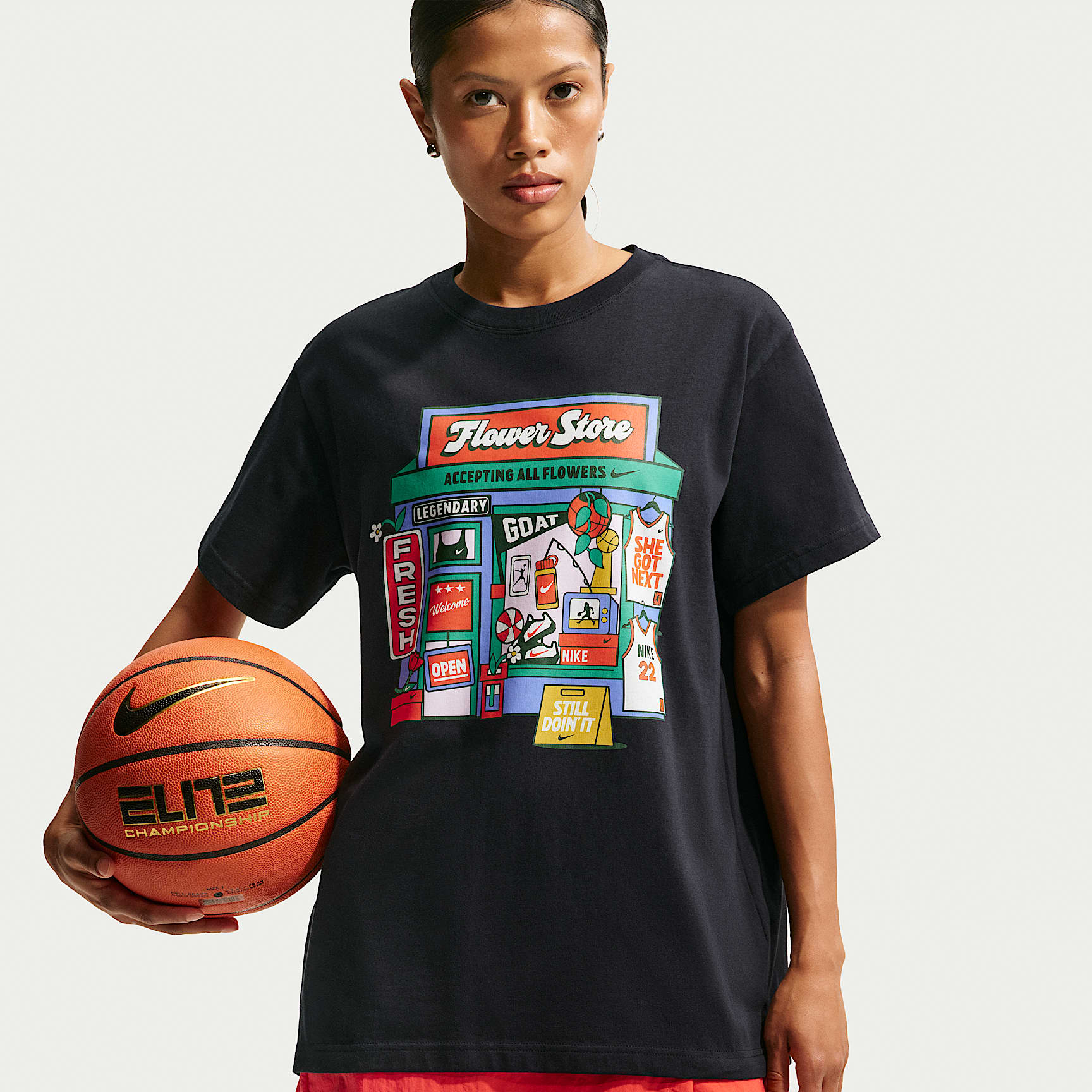 Nike Women's Oversized Graphic T-Shirt. Nike CA